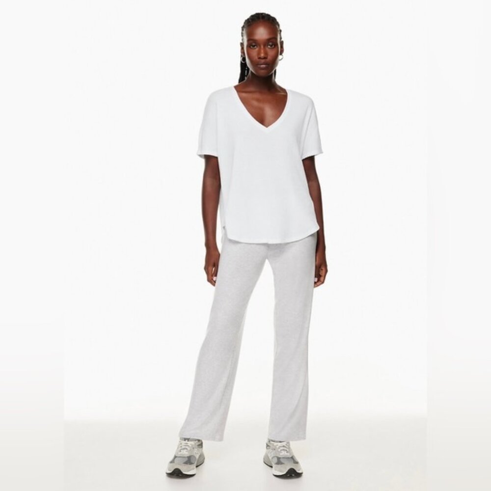 BNWT Babaton Berry T-Shirt